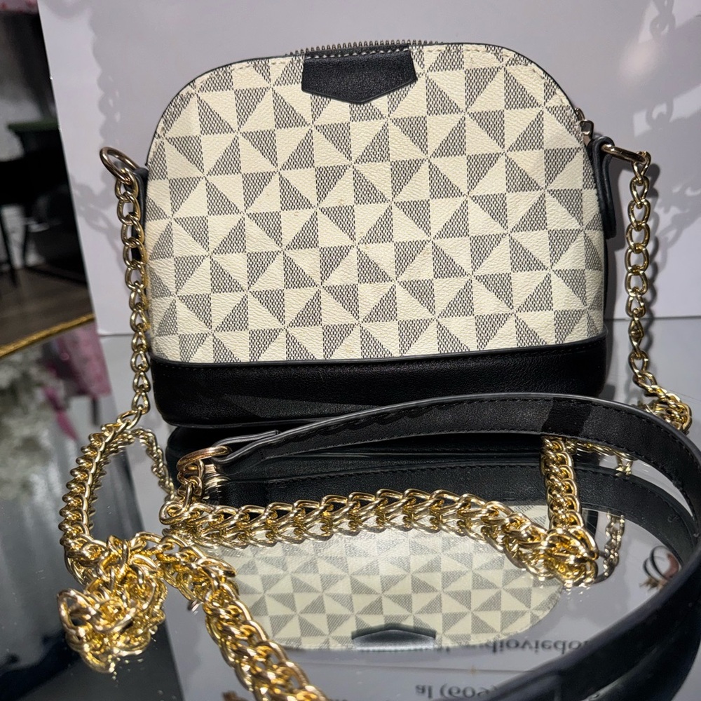 Stylish Black and Cream Women's Bag